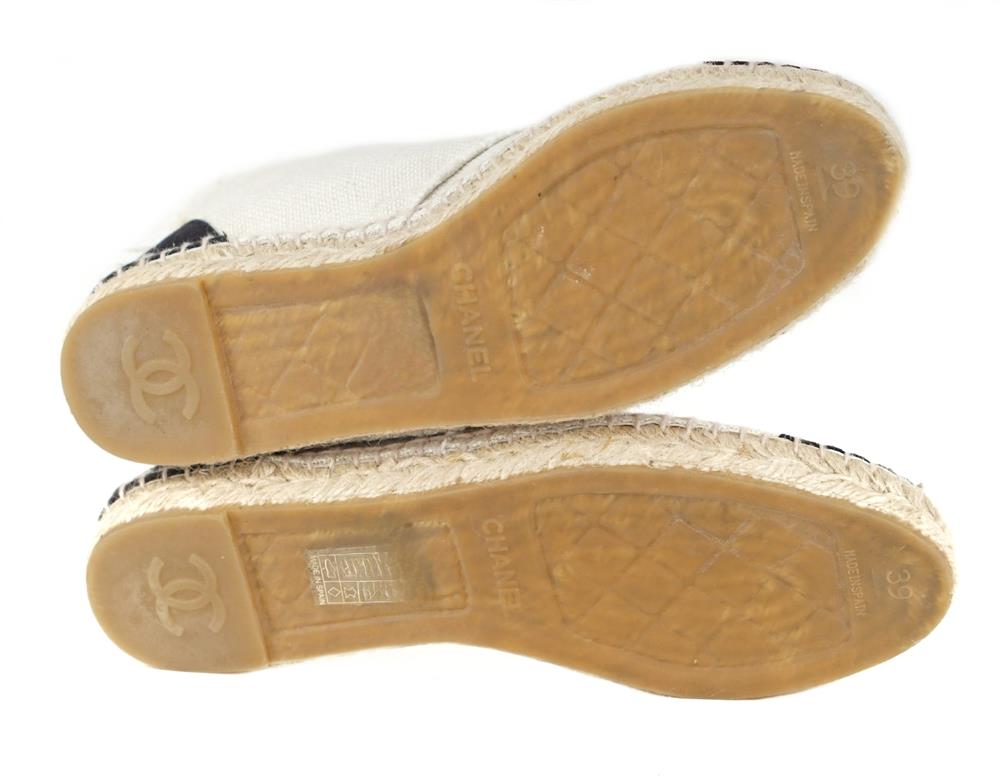 ESPADRILLES - CHANEL HIGH TOP