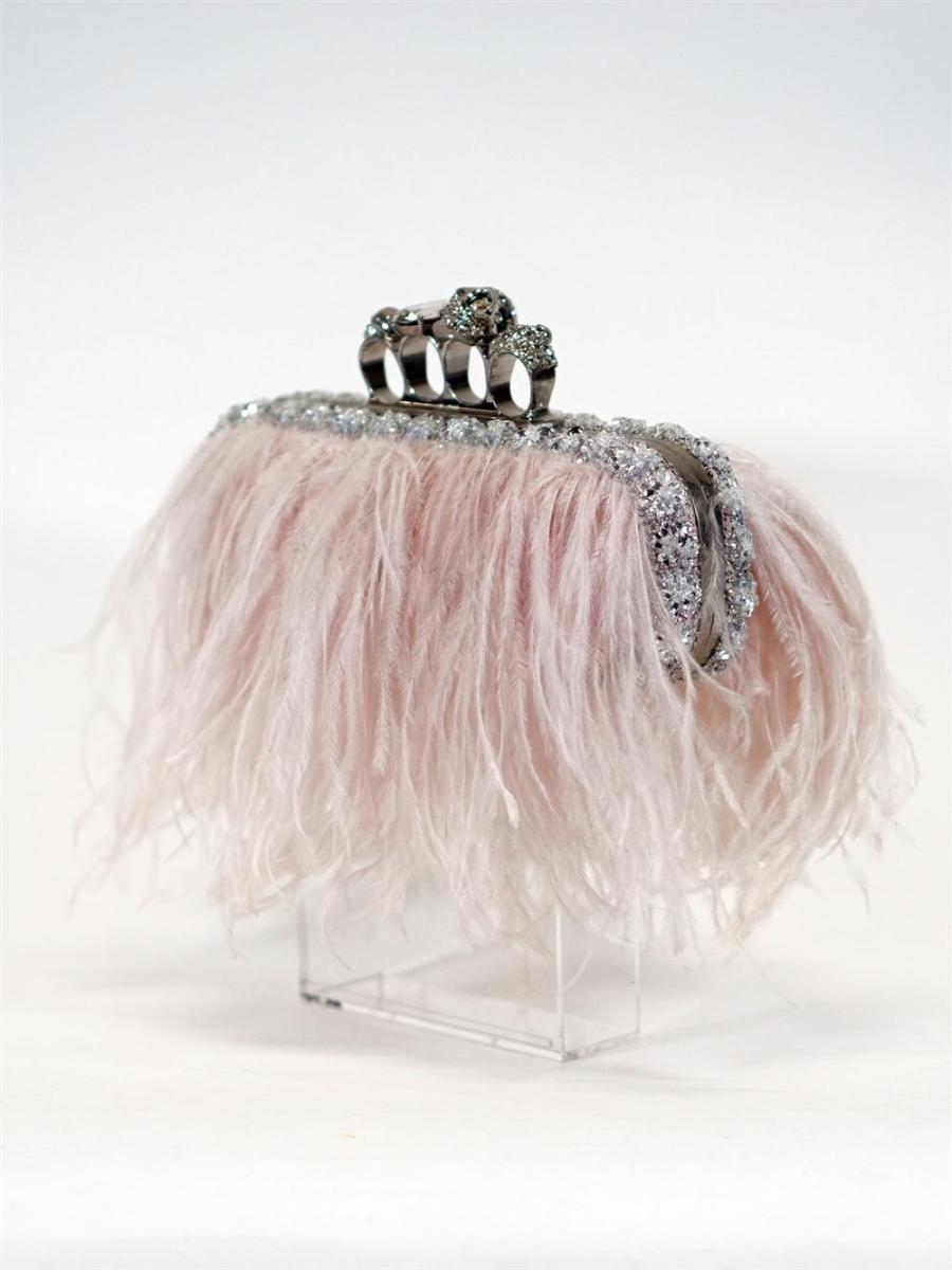 CLUTCH - ALEXANDER MCQUEEN 2012 KNUCKLE DUSTER AUS STRAUSSENFEDER