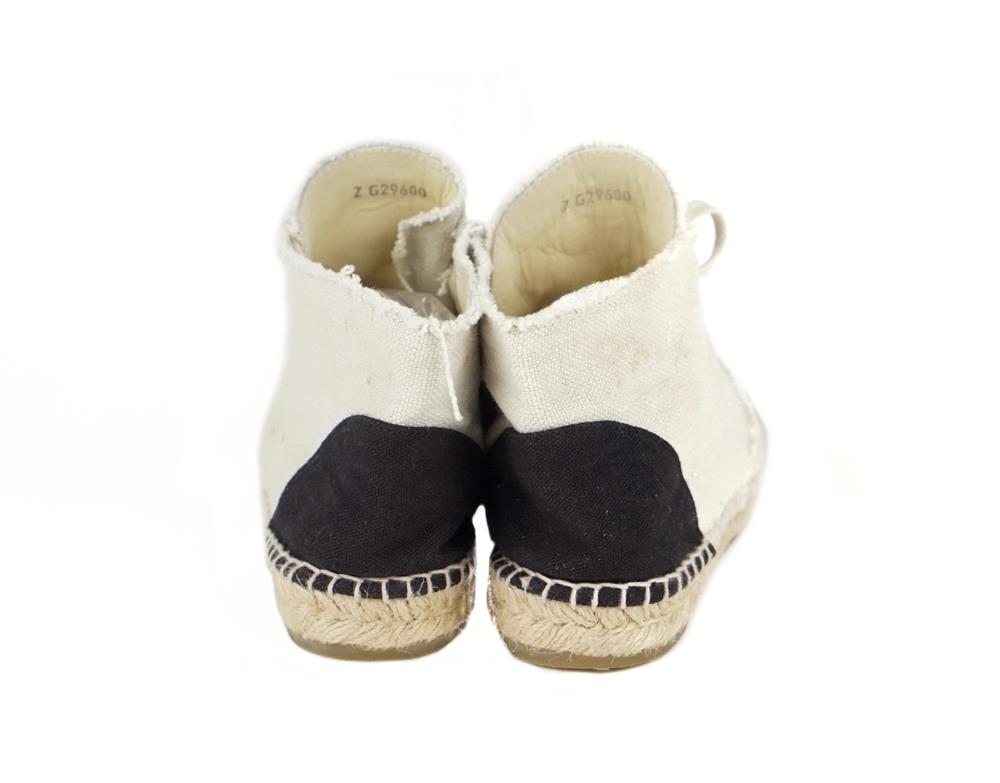 ESPADRILLES - CHANEL HIGH TOP