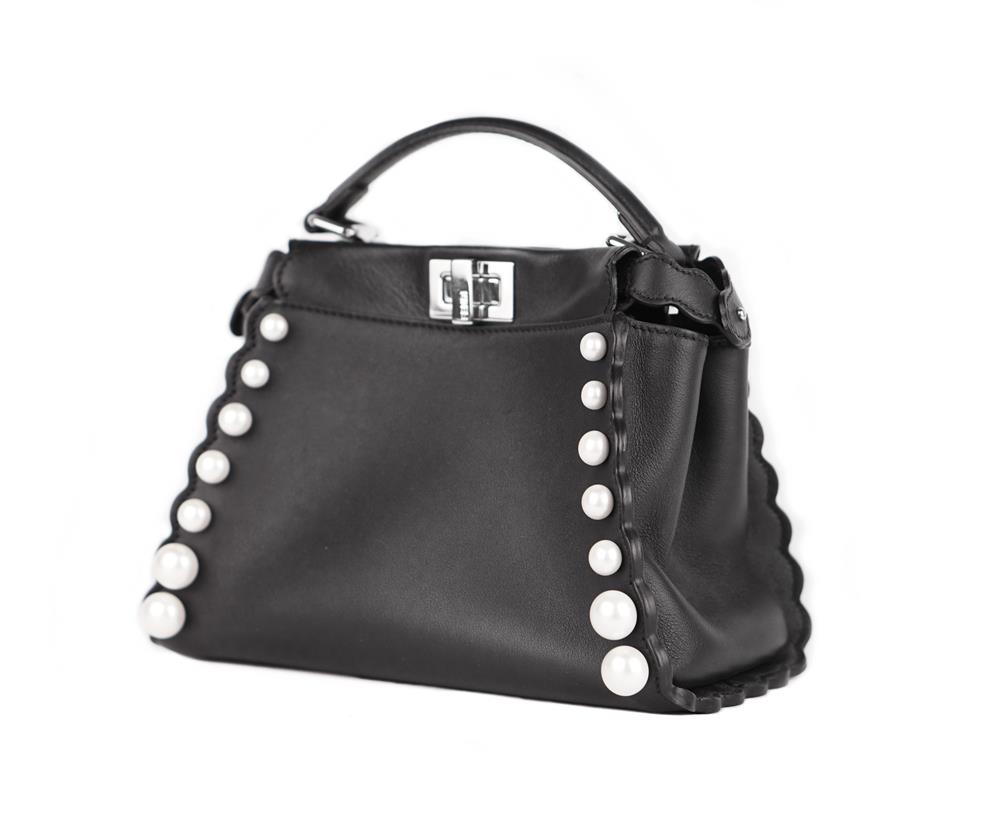 HENKELTASCHE - MINI PEEKABOO SCHWARZ