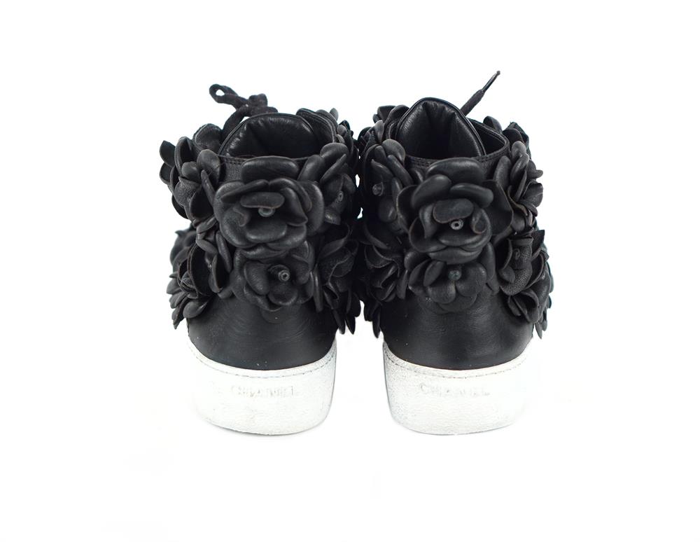 SNEAKER - CHANEL LEDER HIGH