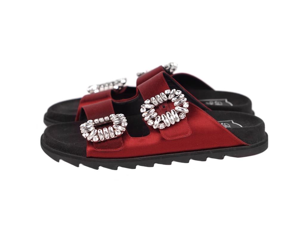 SANDALEN - ROGER VIVIER SLIDY VIV MIT STRASS BESETZTER SCHNALLE